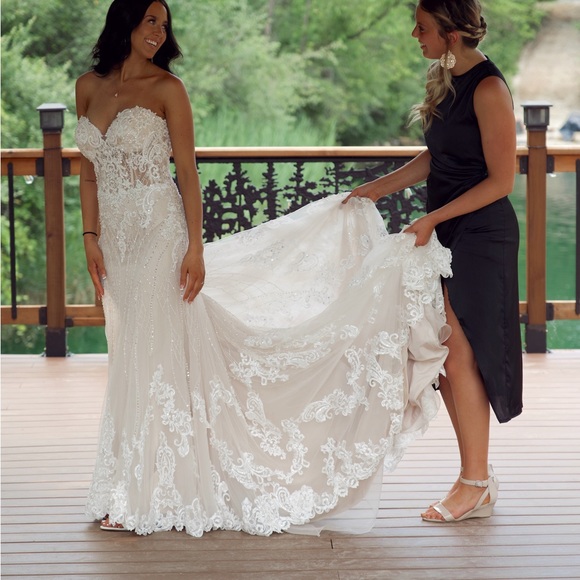 Strapless Wedding Dress - Picture 6 of 9